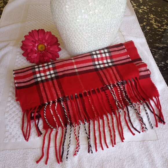 red cashmere blend scarf - Picture 3 of 9